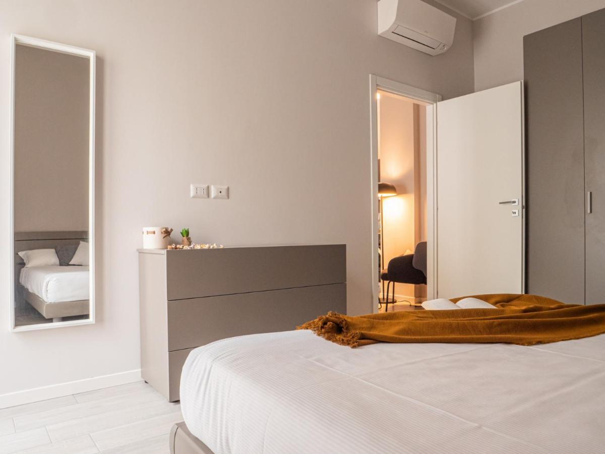 The Best Rent - Apartment With Balcony In Milan Downtown Eksteriør billede
